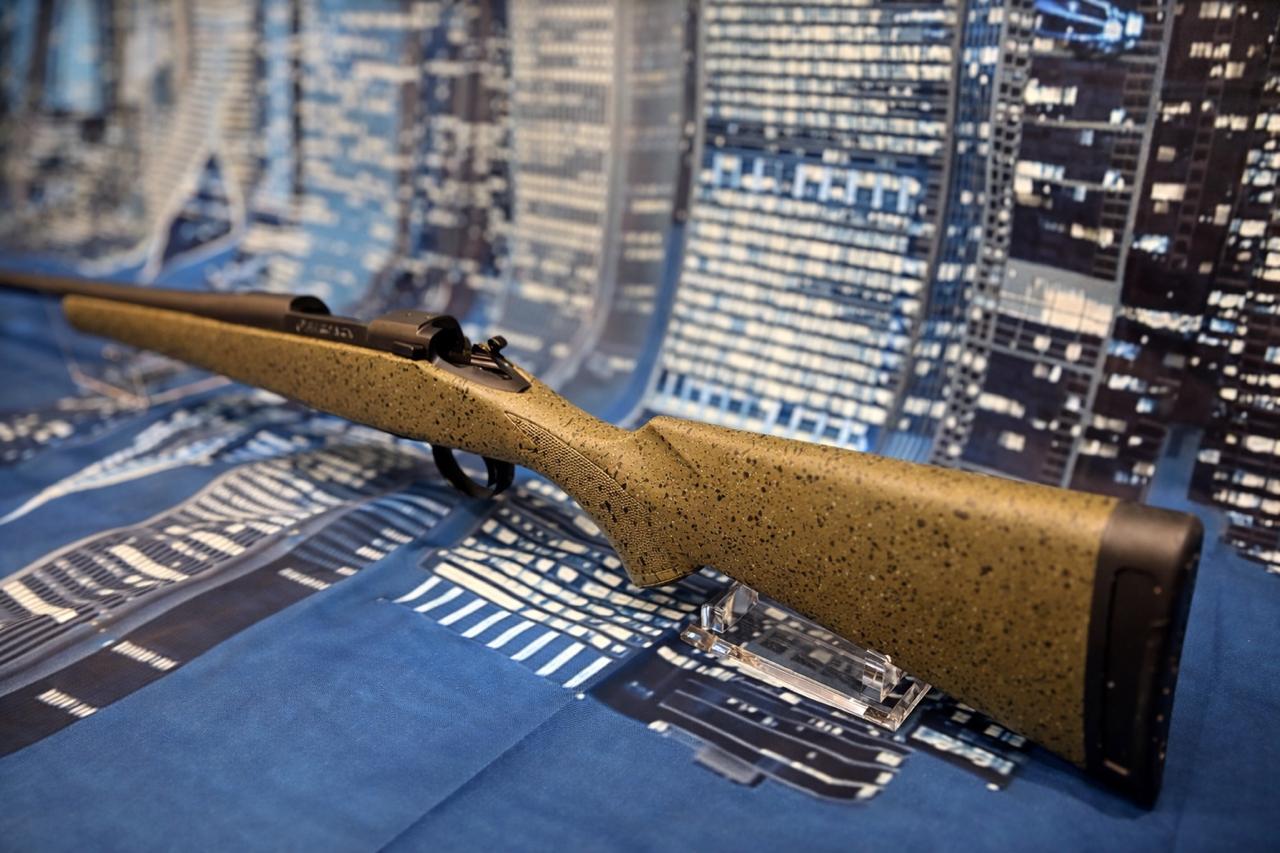 Bergara B-14 Hunter .300 Winchester Magnum, 24" Barrel, 3+1 Capacity, Synthetic Stock - Image 3